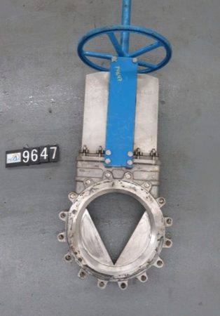 Orbinox 18″ Knife Gate Valve, V-Port, Hand Wheel Operated