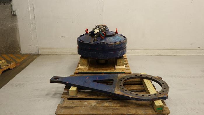 Hagglunds MA 283N0400 Drive, 17768 Cm3/r Displacement,283 Nm/Bar Torque, 350 bar Pressure, Rated Speed 38 R/min